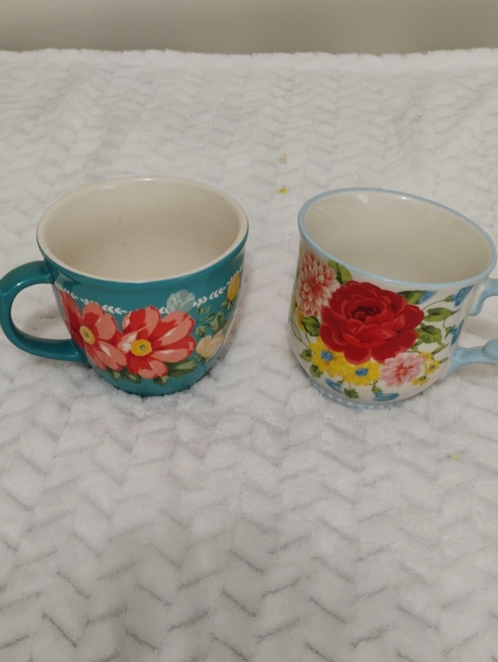 The Pioneer Woman Floral Ceramic Teacups